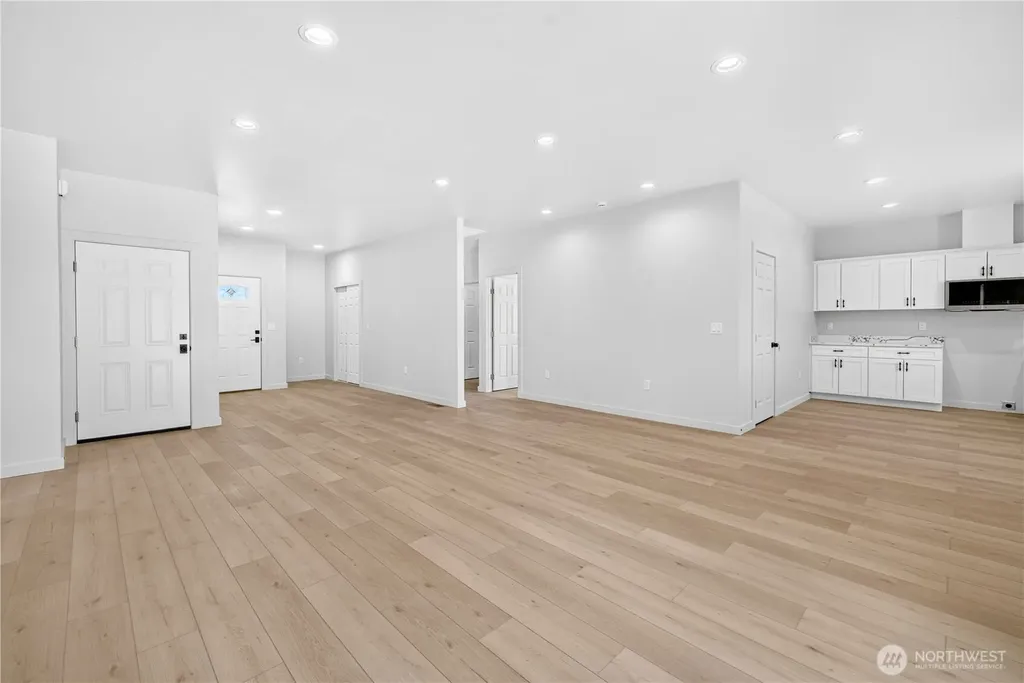 309 Olivia Street Sunnyside WA 98944