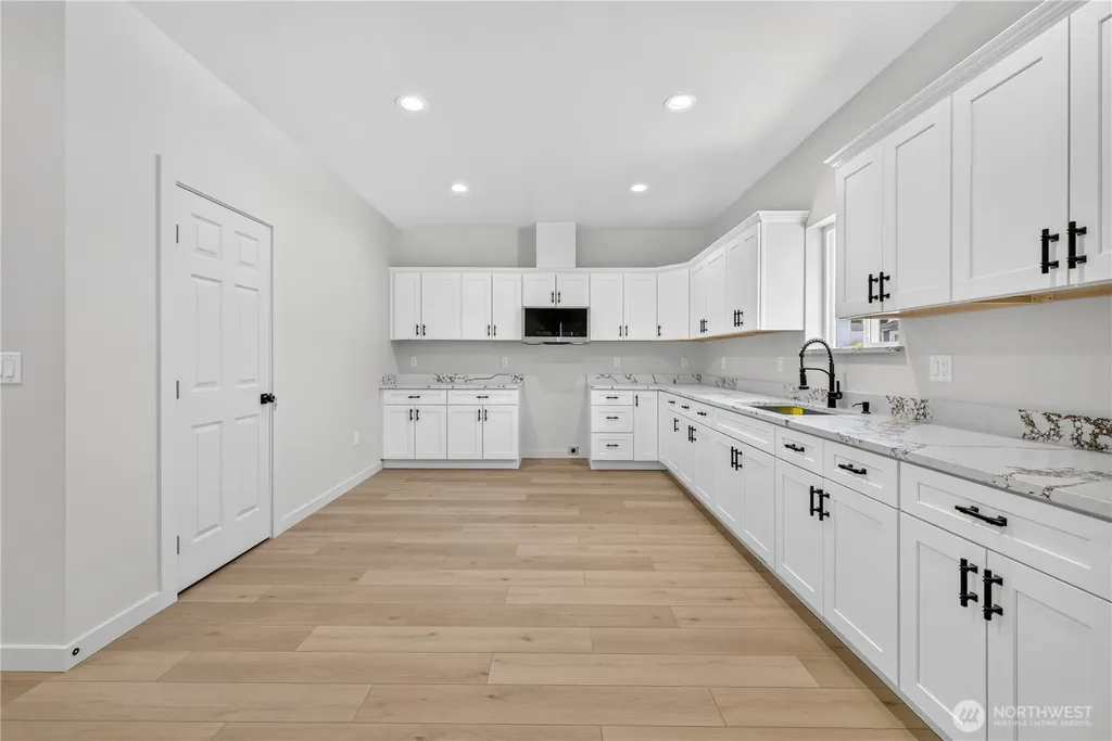 309 Olivia Street Sunnyside WA 98944