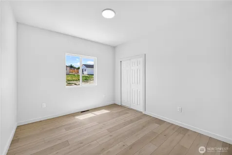 309 Olivia Street Sunnyside WA 98944