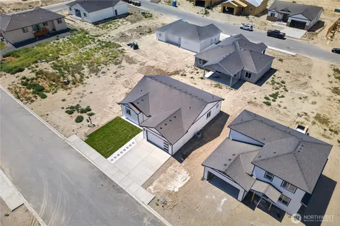 309 Olivia Street Sunnyside WA 98944