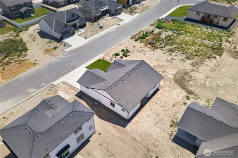 309 Olivia Street Sunnyside WA 98944