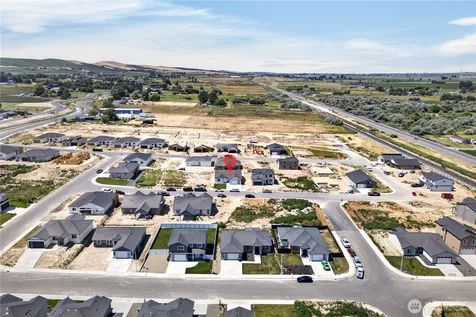 309 Olivia Street Sunnyside WA 98944
