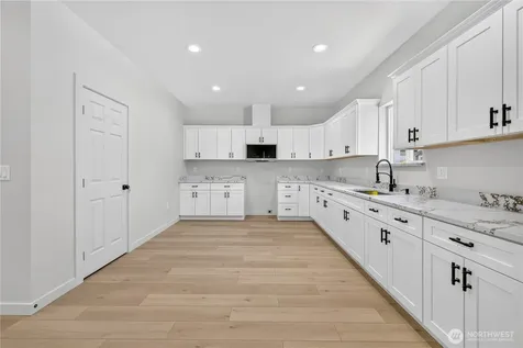 309 Olivia Street Sunnyside WA 98944