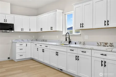 309 Olivia Street Sunnyside WA 98944
