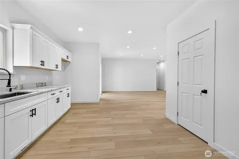 309 Olivia Street Sunnyside WA 98944
