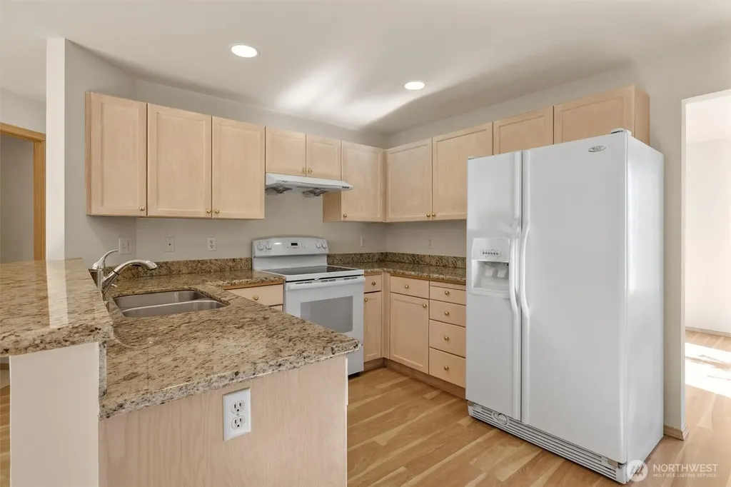 20532 121st Way SE Kent WA 98031