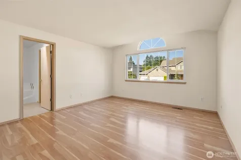 20532 121st Way SE Kent WA 98031