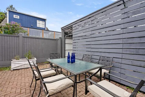 114 Queen Anne Drive Seattle WA 98109