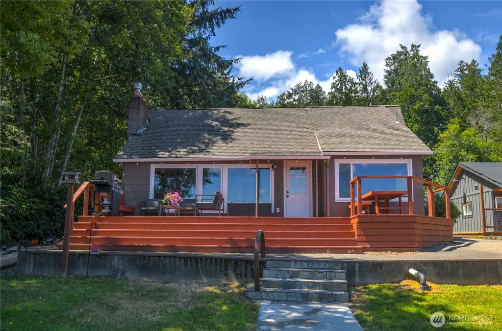 22492 N Us Highway 101 Shelton WA 98584