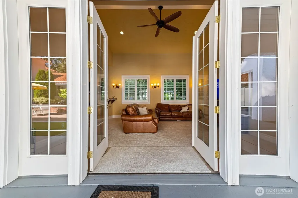 6409 Rosedale Street NW Gig Harbor WA 98335