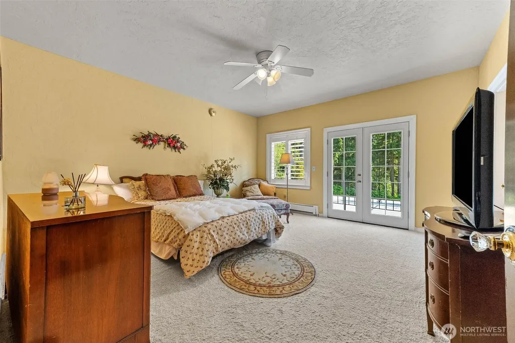 6409 Rosedale Street NW Gig Harbor WA 98335