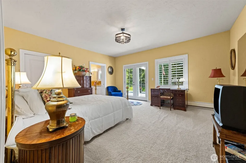 6409 Rosedale Street NW Gig Harbor WA 98335