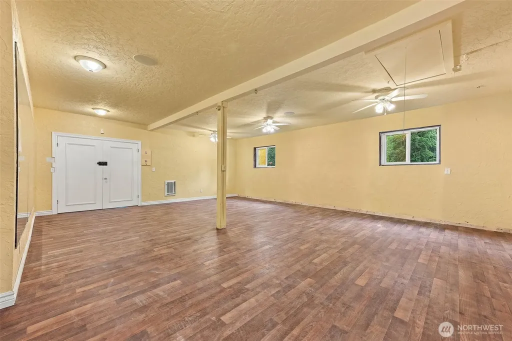 6409 Rosedale Street NW Gig Harbor WA 98335