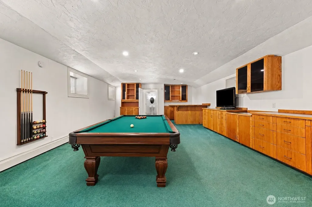 6409 Rosedale Street NW Gig Harbor WA 98335
