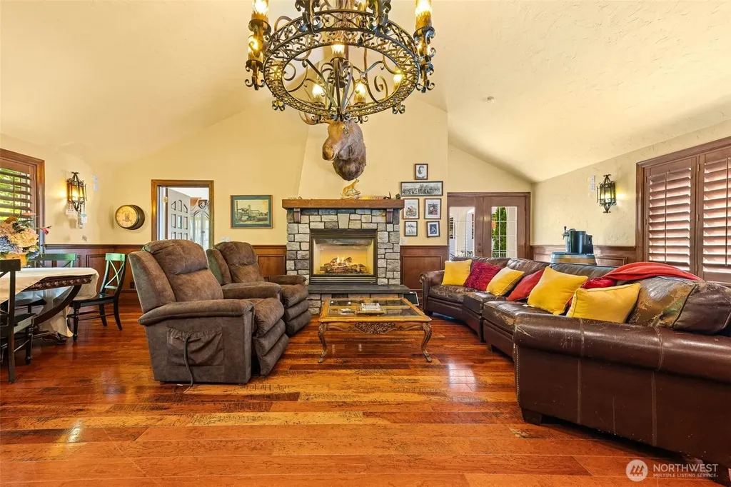 6409 Rosedale Street NW Gig Harbor WA 98335