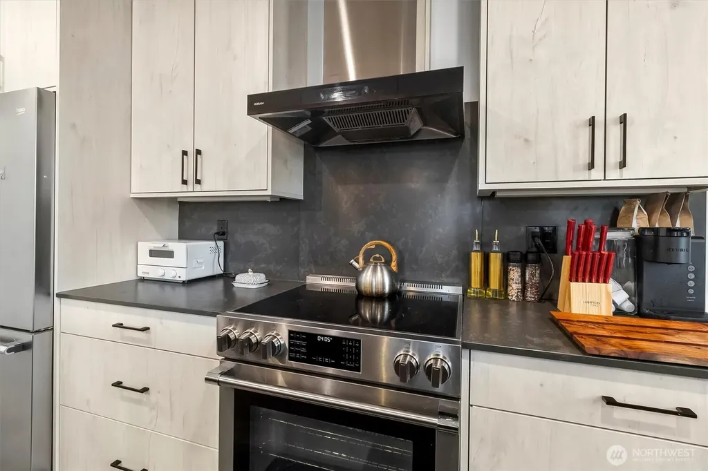 212 Riverwalk Drive Lynden WA 98264