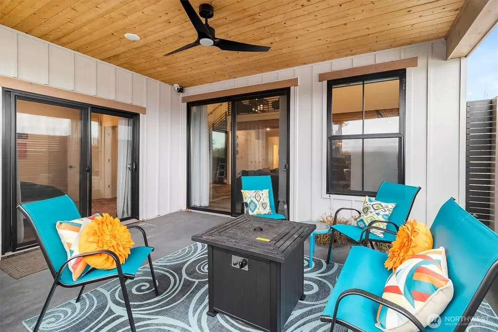 212 Riverwalk Drive Lynden WA 98264