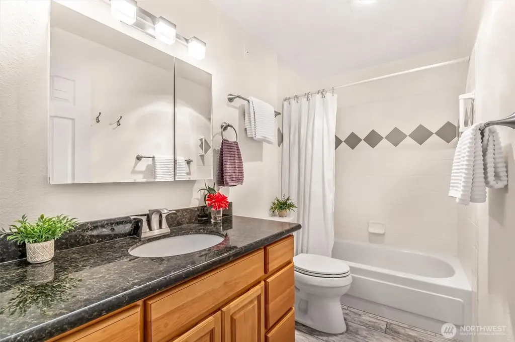 5912 California Avenue SW Seattle WA 98136