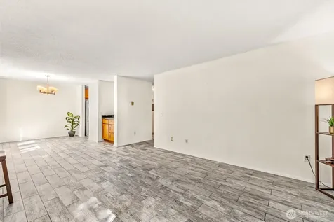5912 California Avenue SW Seattle WA 98136