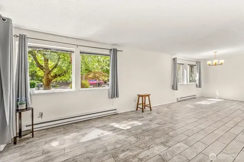 5912 California Avenue SW Seattle WA 98136