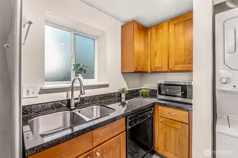 5912 California Avenue SW Seattle WA 98136