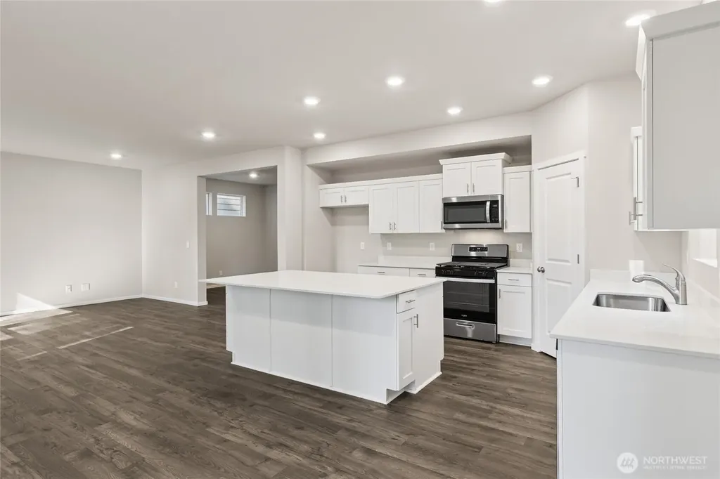 1600 Fiona Street NE Lacey WA 98516