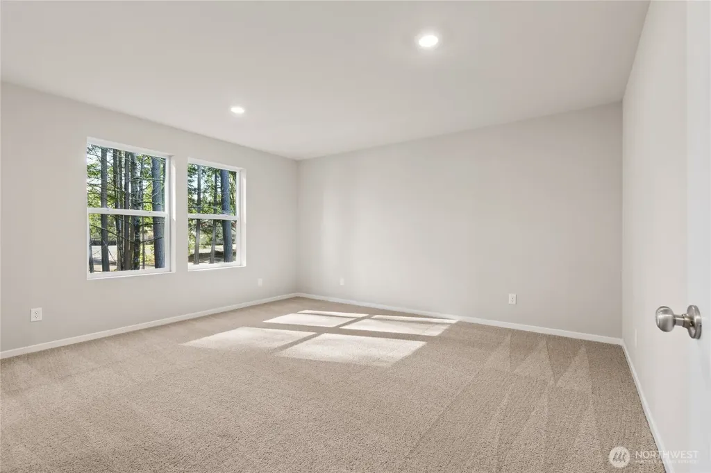 1600 Fiona Street NE Lacey WA 98516