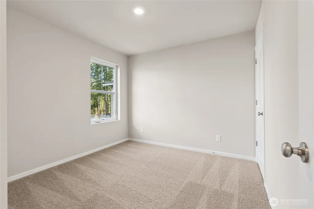 1600 Fiona Street NE Lacey WA 98516
