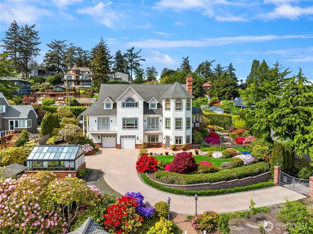 1107 Madison Street Port Townsend WA 98368