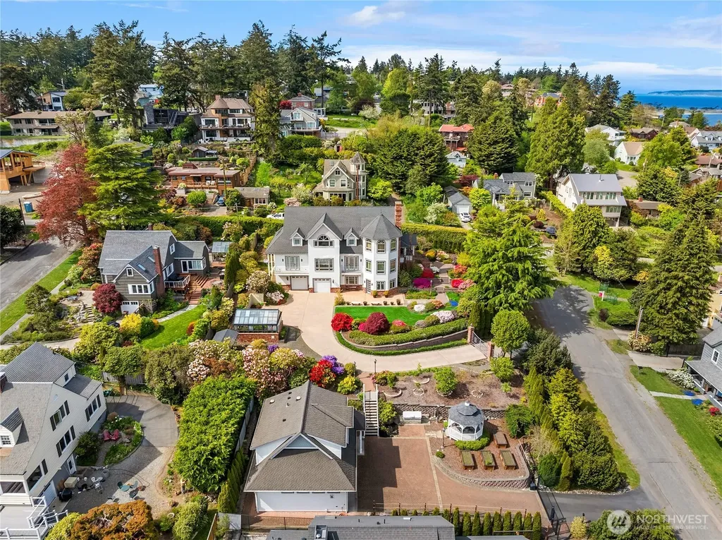 1107 Madison Street Port Townsend WA 98368