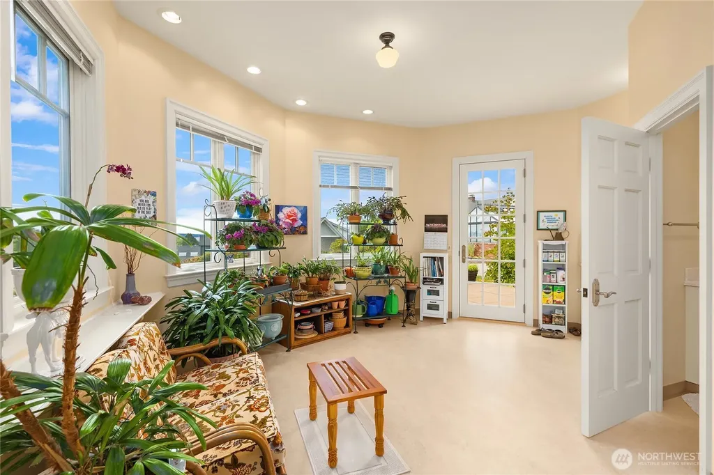 1107 Madison Street Port Townsend WA 98368