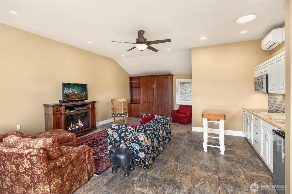 1107 Madison Street Port Townsend WA 98368