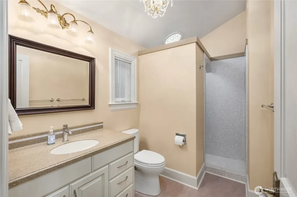 1107 Madison Street Port Townsend WA 98368