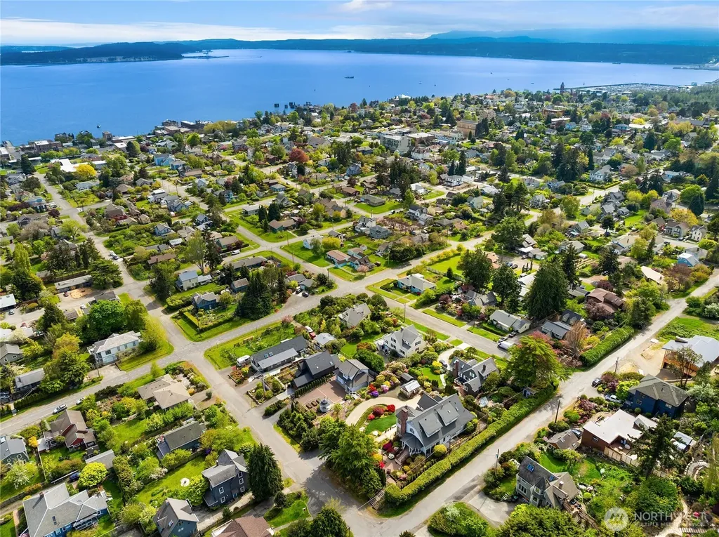 1107 Madison Street Port Townsend WA 98368