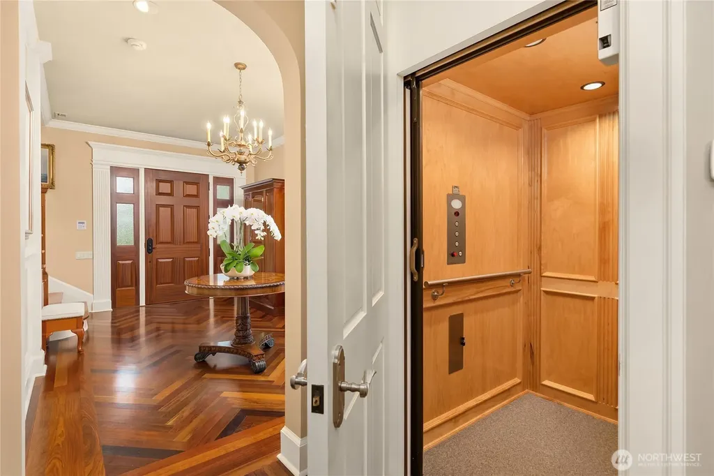 1107 Madison Street Port Townsend WA 98368