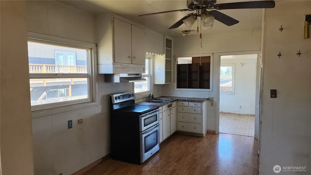 415 E Lopez Avenue Port Angeles WA 98362