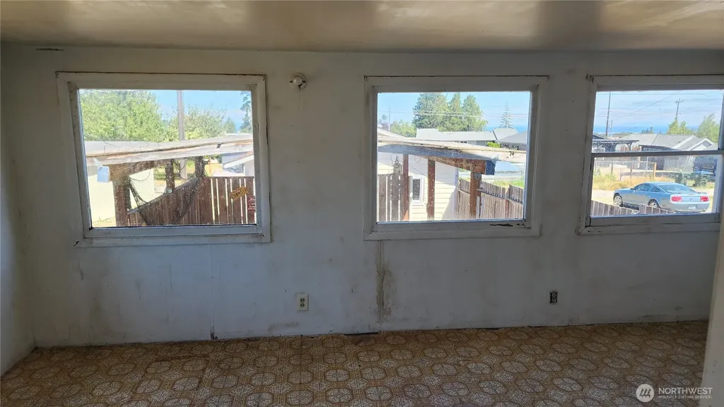 415 E Lopez Avenue Port Angeles WA 98362