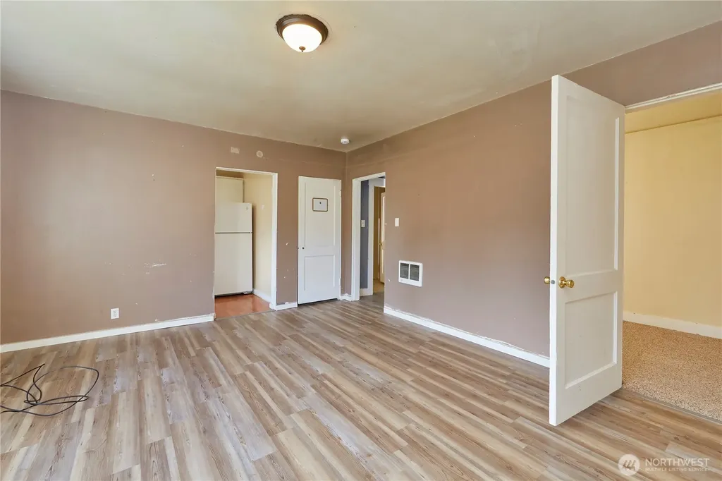 301 W 3rd Street Aberdeen WA 98520