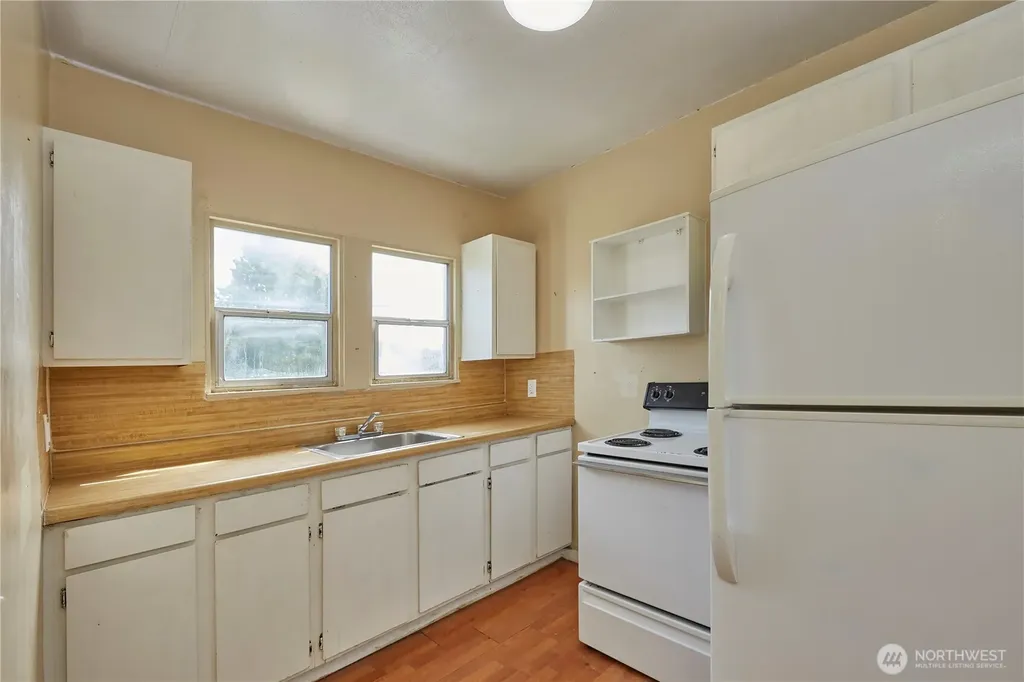 301 W 3rd Street Aberdeen WA 98520