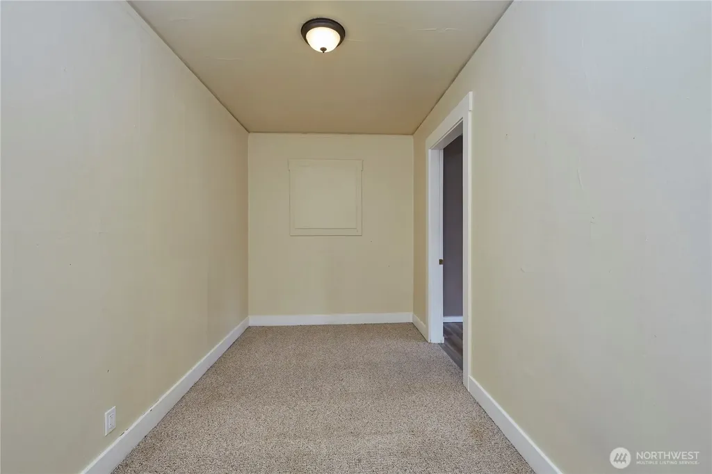 301 W 3rd Street Aberdeen WA 98520