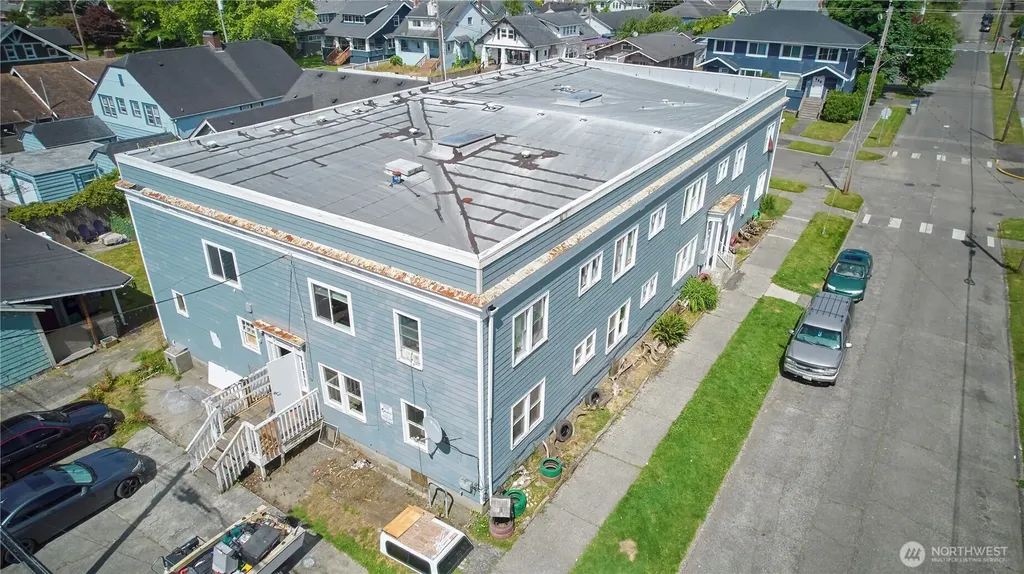 301 W 3rd Street Aberdeen WA 98520