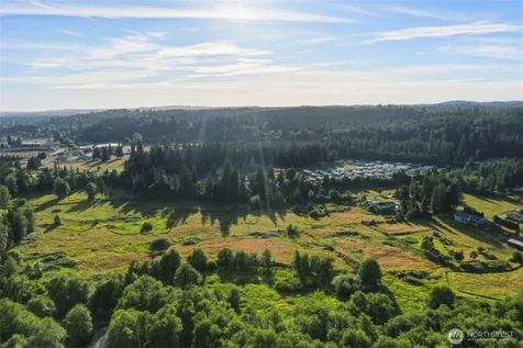 32 Thompson Lane Elma WA 98541