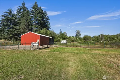 32 Thompson Lane Elma WA 98541