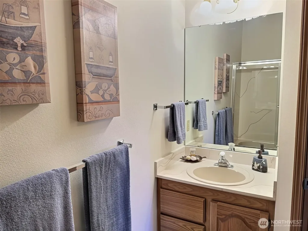 17517 SE 293rd Place Kent WA 98042