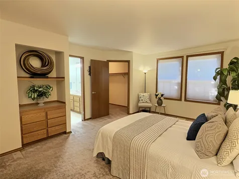 17517 SE 293rd Place Kent WA 98042