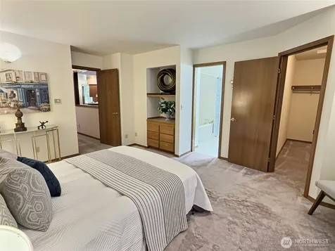 17517 SE 293rd Place Kent WA 98042