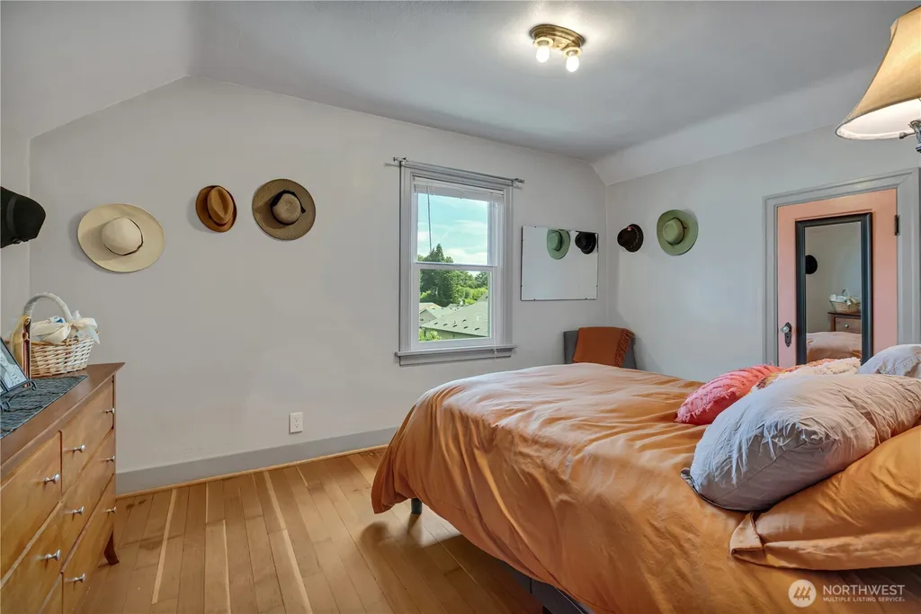 324 Stevens Avenue SW Renton WA 98057