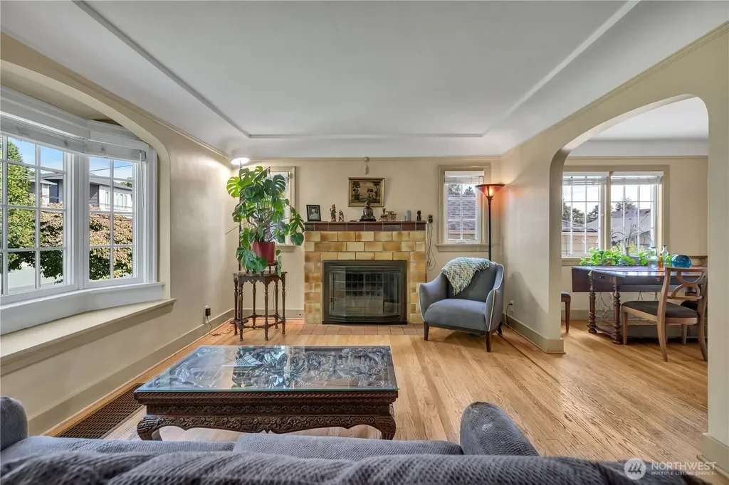 324 Stevens Avenue SW Renton WA 98057