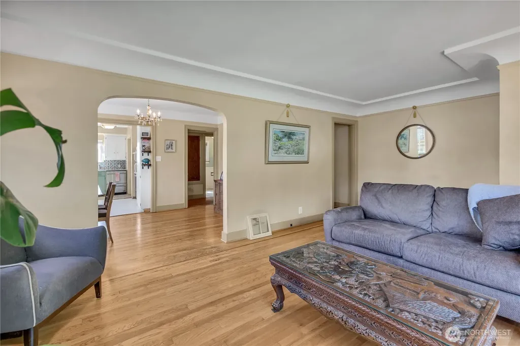 324 Stevens Avenue SW Renton WA 98057