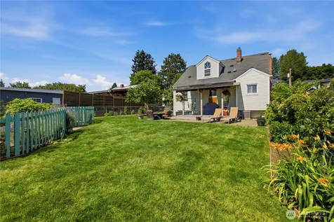 324 Stevens Avenue SW Renton WA 98057